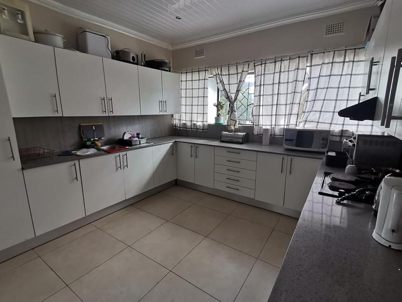 To Let 3 Bedroom Property for Rent in Oostersee Western Cape